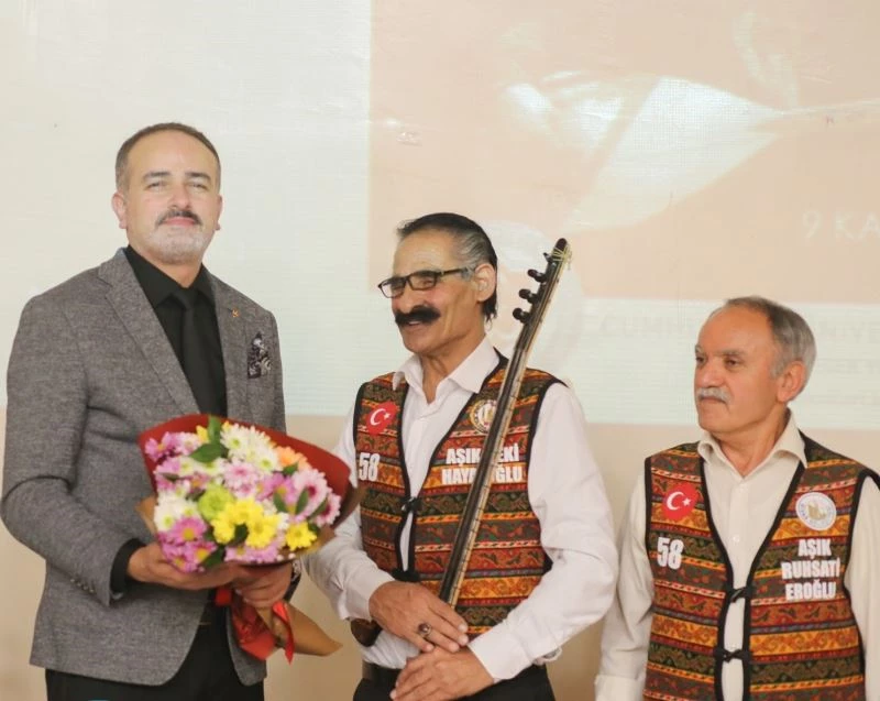 Öğrenciler, Aşık atışması ve Leb Değmez ile keyifli anlar yaşadı
