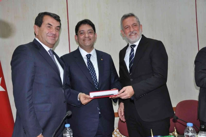 Bursa’dan gelen iş adamı heyeti ETB’de
