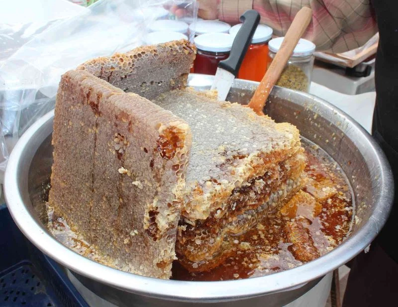 Bal rekoltesi her yıl düşüyor
