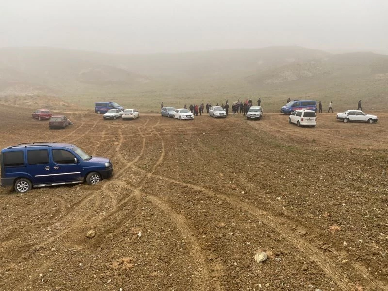 Jandarma’dan şafak operasyonu: Köpek dövüştüren 25 kişi gözaltında
