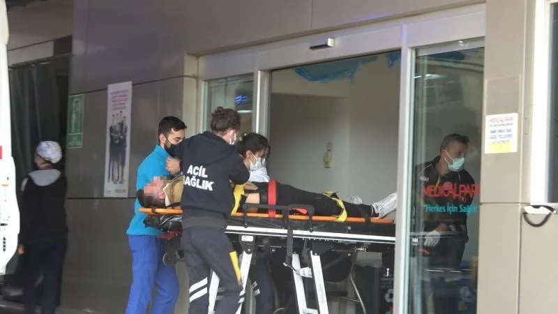 Sevdiği kız konuşma talebini reddedince marketin ortasında kendini vurdu
