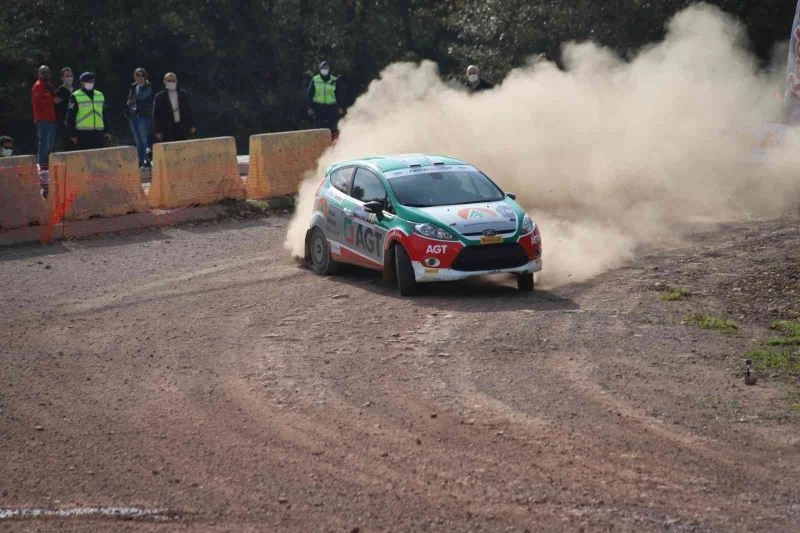 Kocaeli Rallisi’nde yürekleri ağıza getiren kazalar
