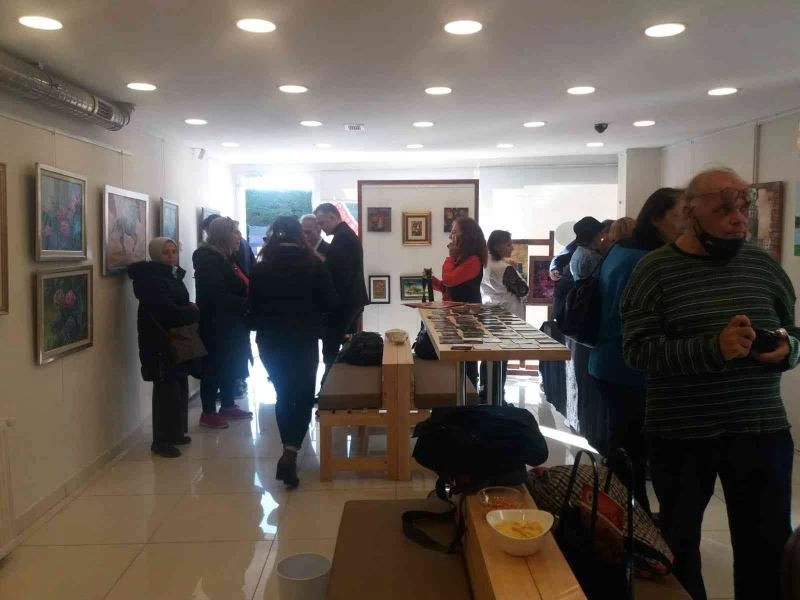 Yardım için farkındalığın oluşturulduğu sergi yoğun katılımla gerçekleşti
