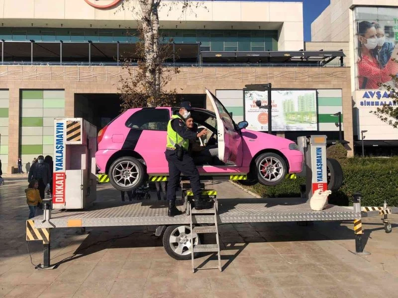 Emniyet kemerinin önemine vurgu
