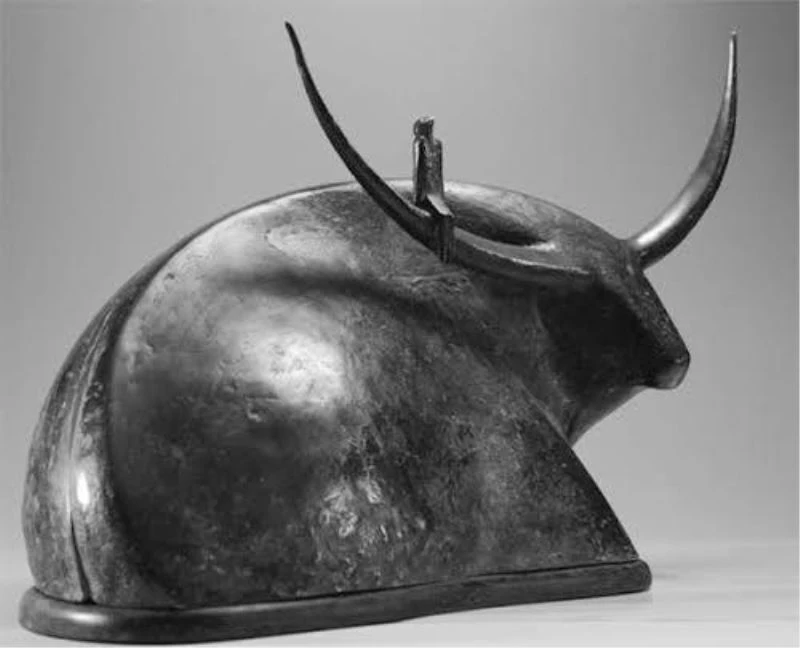 İzmir’de üç heykele saldırı
