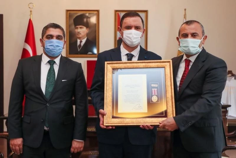 Gaziye Devlet Övünç Madalyası
