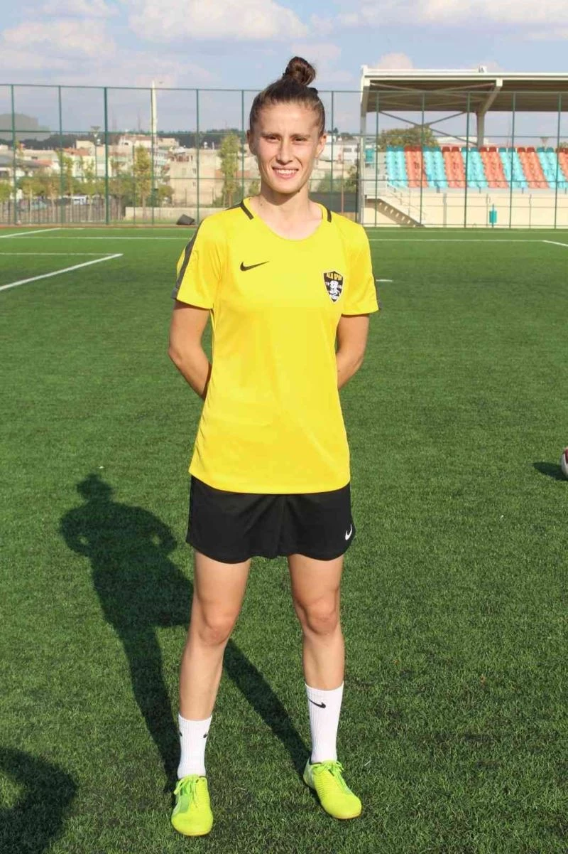 ALG Sporlu Ebru Topçu, Tam Saha dergisine konuştu
