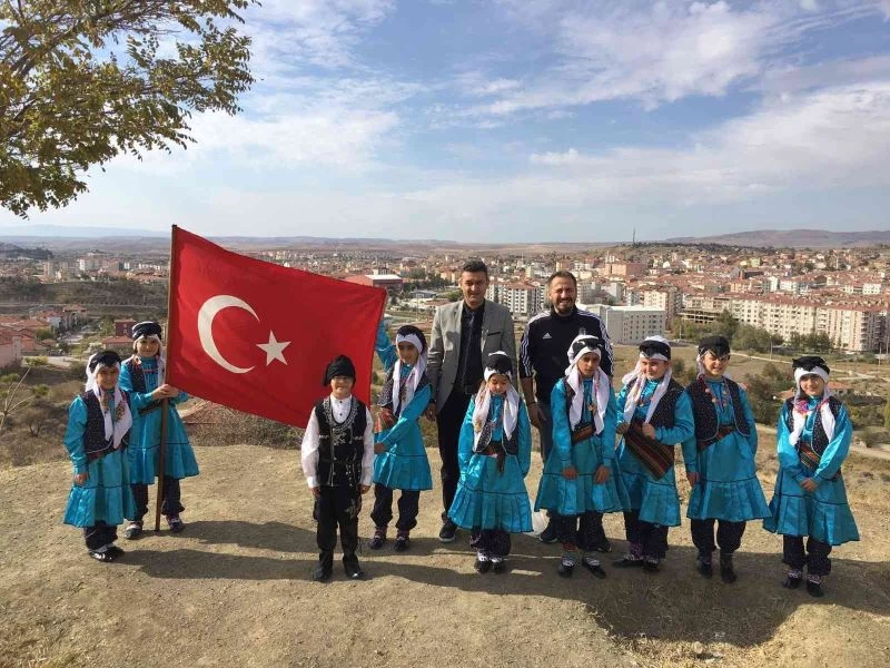 81 il 81 avuç toprak ile türkiye fidanı projesine destek verdiler
