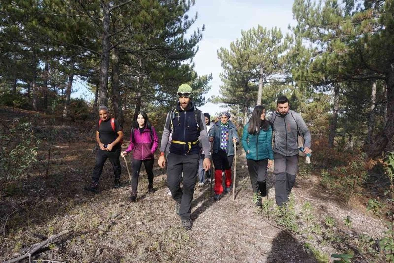 Doğa tutkunları 15 kilometrelik parkurda tarihe yolculuk yaptı
