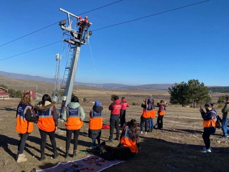 Jandarma, AFAD gönüllülerine eğitim veriyor
