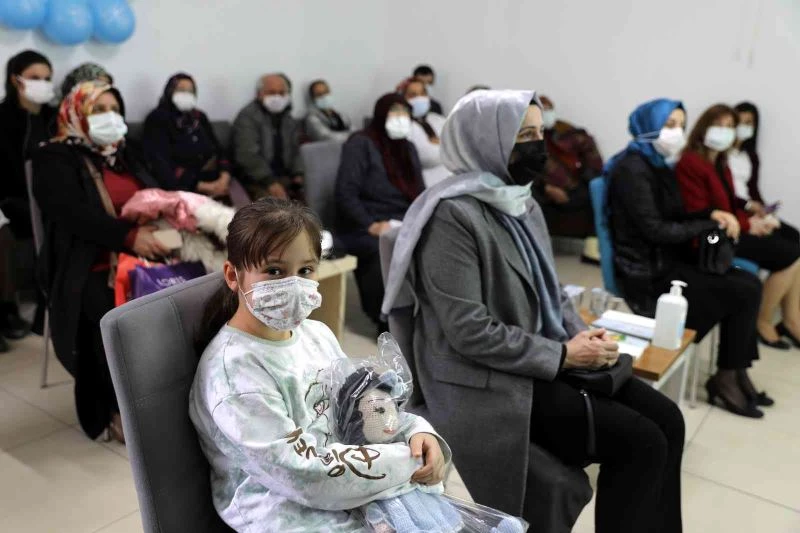 9 yaşındaki diyabetli Sunay, şeker hastası çocuklar için yardım istedi
