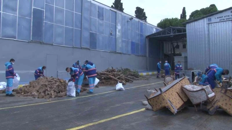 Üsküdar’da ihtiyaç sahipleri, geri dönüşüm ile ısınıyor
