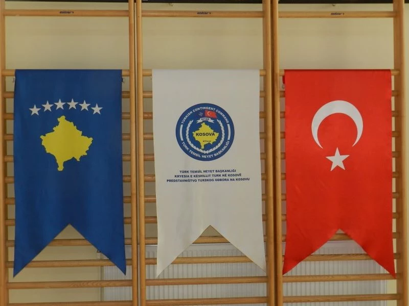 Kosova’da görev yapan Türk askerinden eğitime destek
