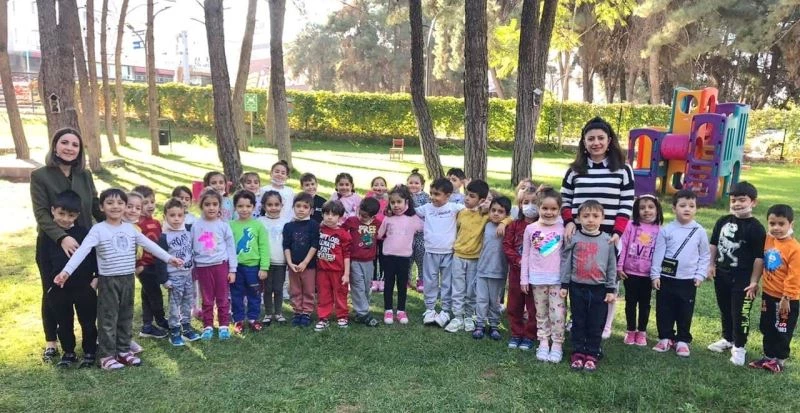 Anaokulu öğrencilerinden kardeş mahalledeki çocuklara destek
