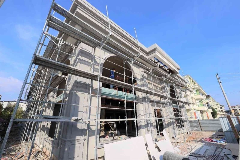 Başiskele halk kütüphanesinde çalışmalar sürüyor
