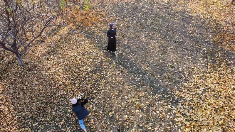 Kış koleksiyonun tanıtımı için İrem Bağlarını seçti
