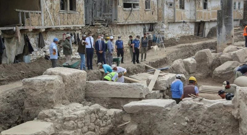 Aizanoi’de Kütahya ve Anadolu tarihi gün yüzüne çıkıyor
