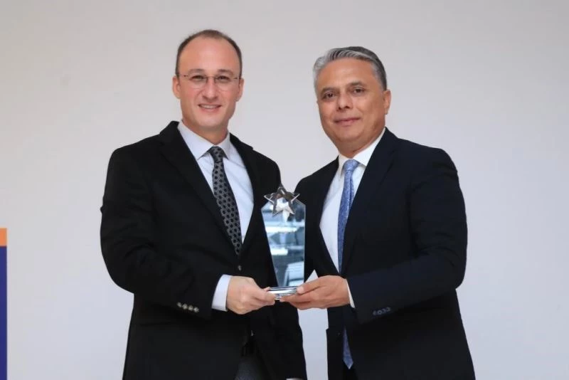 Karasinekle mücadeleye çevreci yaklaşan Pamukkale Belediyesine ödül geldi
