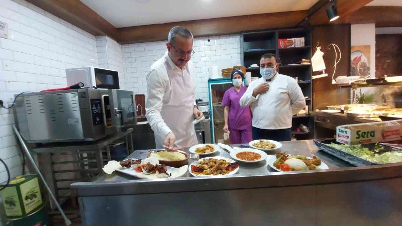 Havran Kaymakamı Özderin mutfaktan seslendi:
