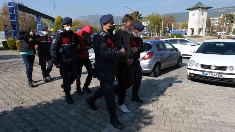 Ucuza sterlin almak isterken 686 bin lirasından oldu
