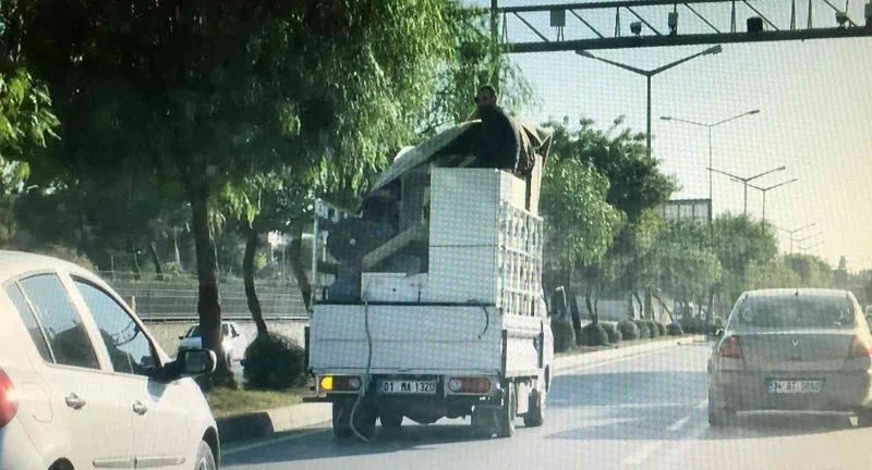 Buzdolabı üzerinde tehlikeli yolculuk
