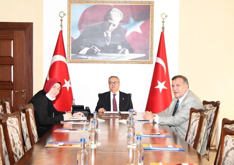 Yunus Emre İmam Hatip Ortaokulu Tatbikat Mescidinin yapım protokolü imzalandı
