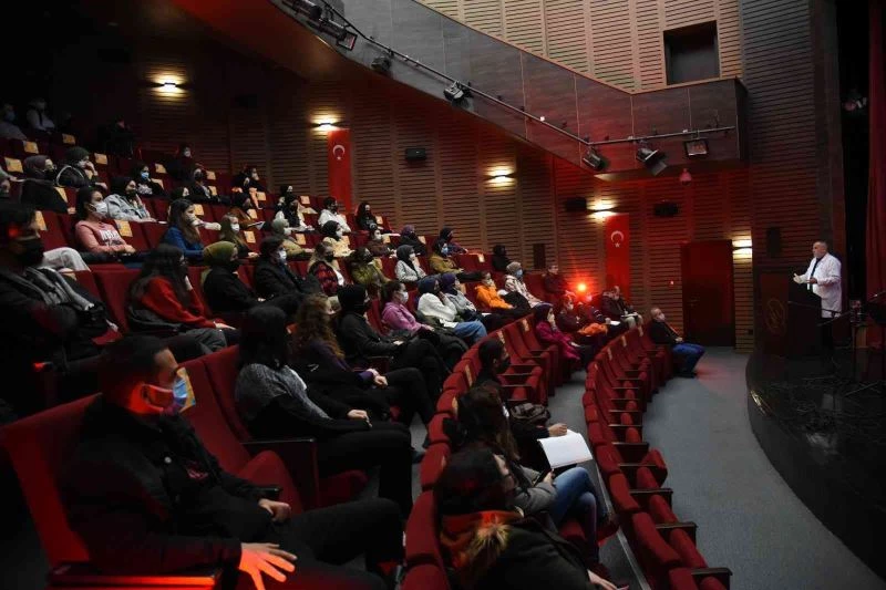 Prof. Dr. Koç “Unutmayı unutmak duygusal körlük”
