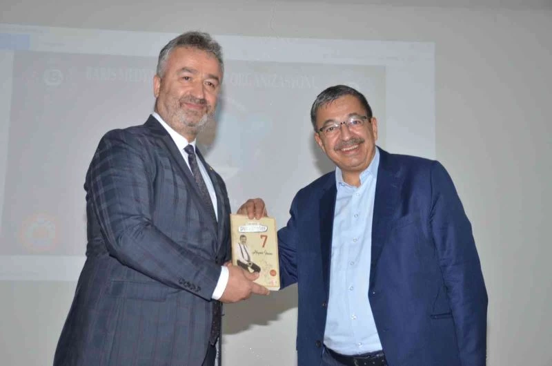 Hayati İnanç sevgisi salona sığmadı
