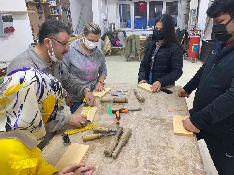 KASMEK’in ahşap restorasyon kursunda uygulamalı eğitimler başladı
