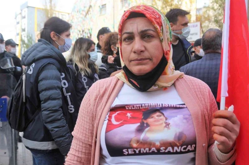 Kızına seslenen Vanlı anne: “Baban ölmeden gel gör”
