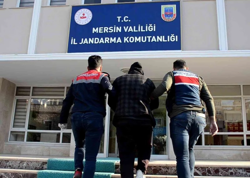 Mersin’de bir kişi bölücü terör örgütü üyesi olduğu iddiasıyla gözaltına alındı
