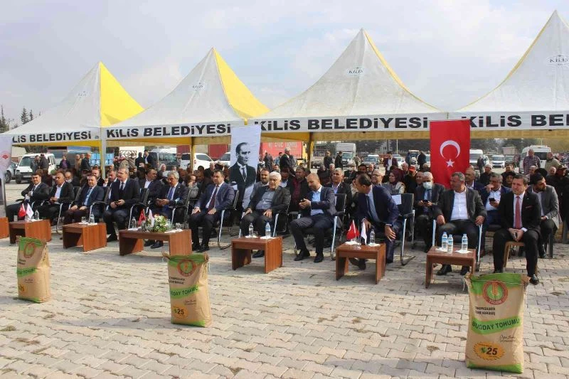 ’Tohumum Yerli Üretimim Milli Projesi’ kapsamında tohumluk buğday dağıtıldı
