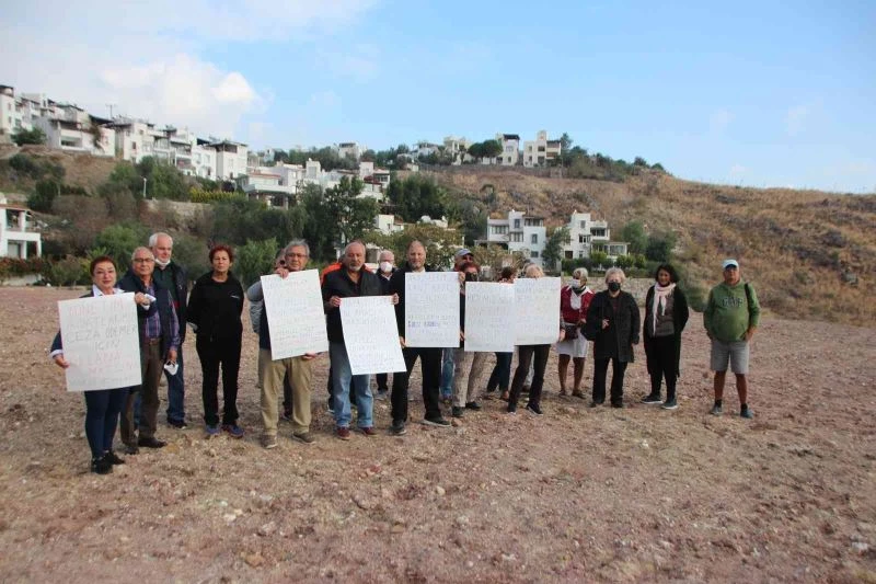 Vadi ve dere yataklarına yüzlerce kamyon hafriyat döküldü
