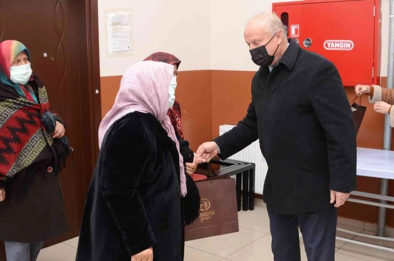 Bozüyük’te ev hanımları yangın ve geri dönüşüm hakkında bilgilendirildi
