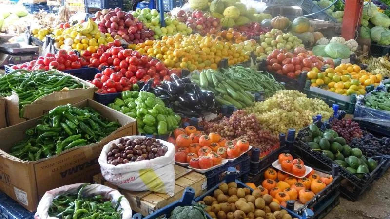 Pazar fiyatları marketlerden daha ucuz
