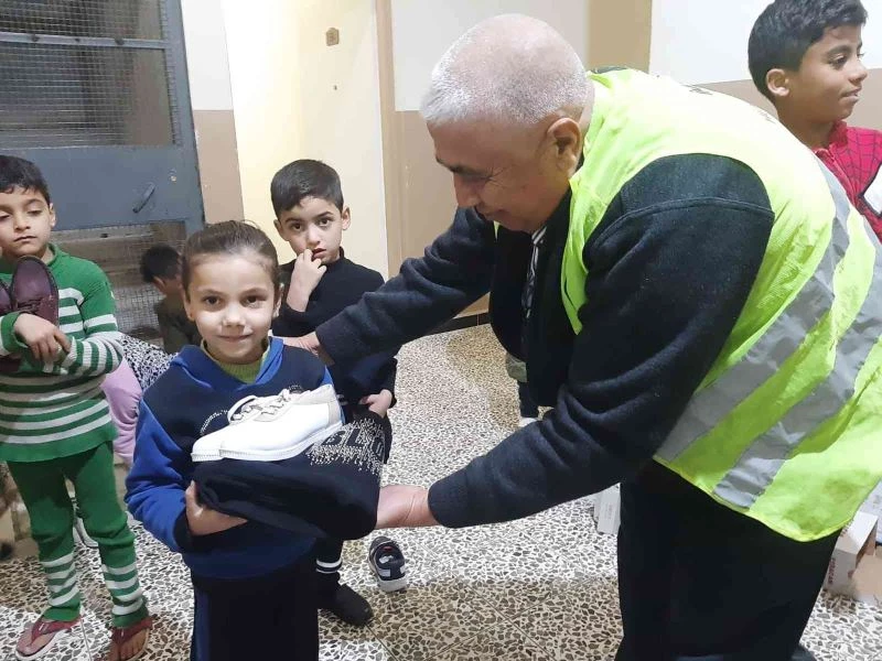 İmkander’den 400 yetim çocuğa kışlık giyim yardımı
