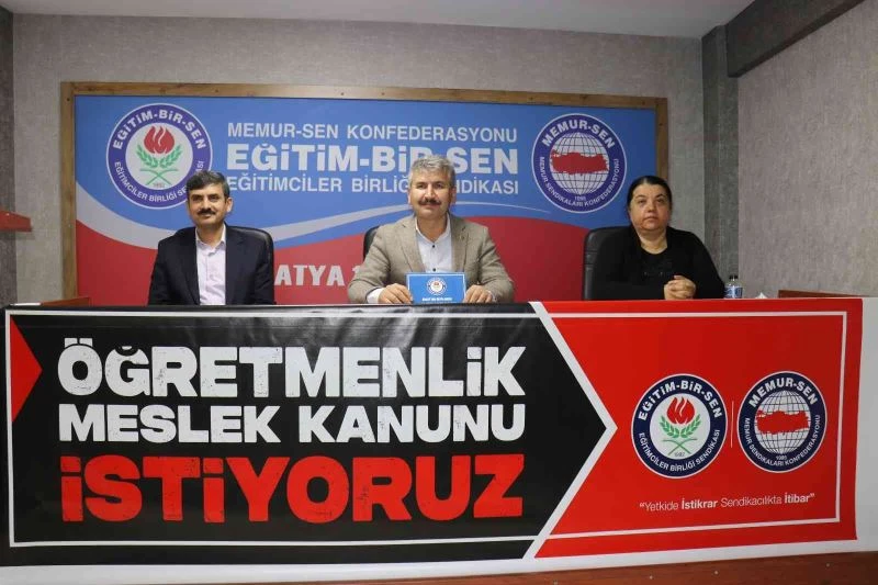 Söylemez, “Meslek Kanunu, 24 Kasım’da öğretmenlerimize verilebilecek en büyük müjde”
