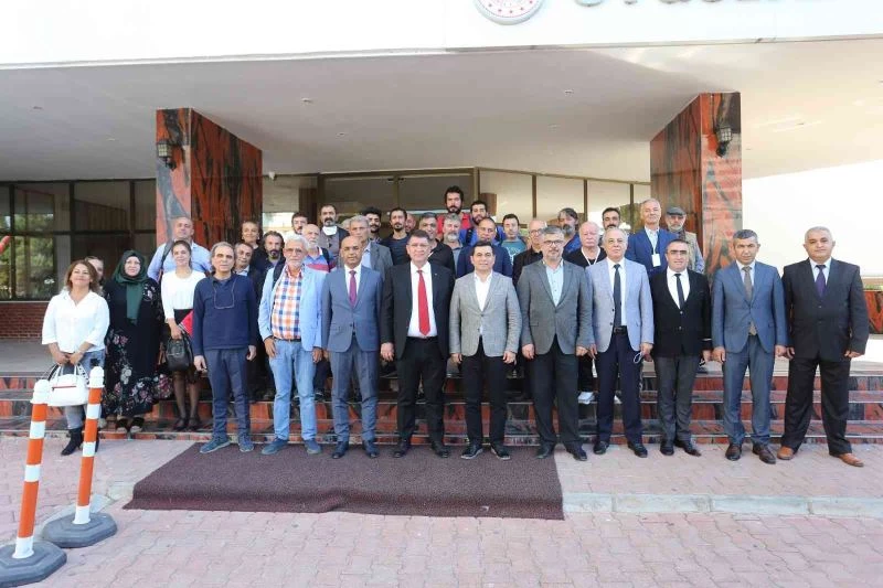 Başkan Tütüncü, sahaf esnafı ile bir araya geldi
