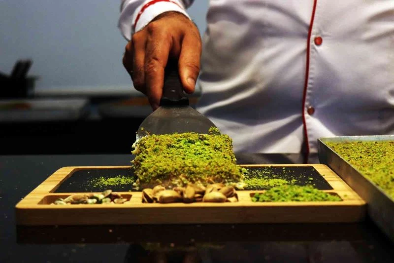 Bu tatlıyı yiyen ikinci tabağı istiyor
