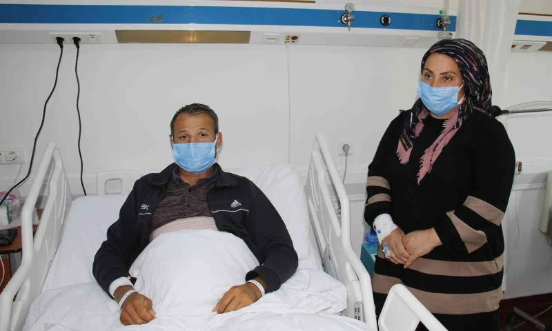 17 yıllık eşinin böbreği ile hayata tutundu
