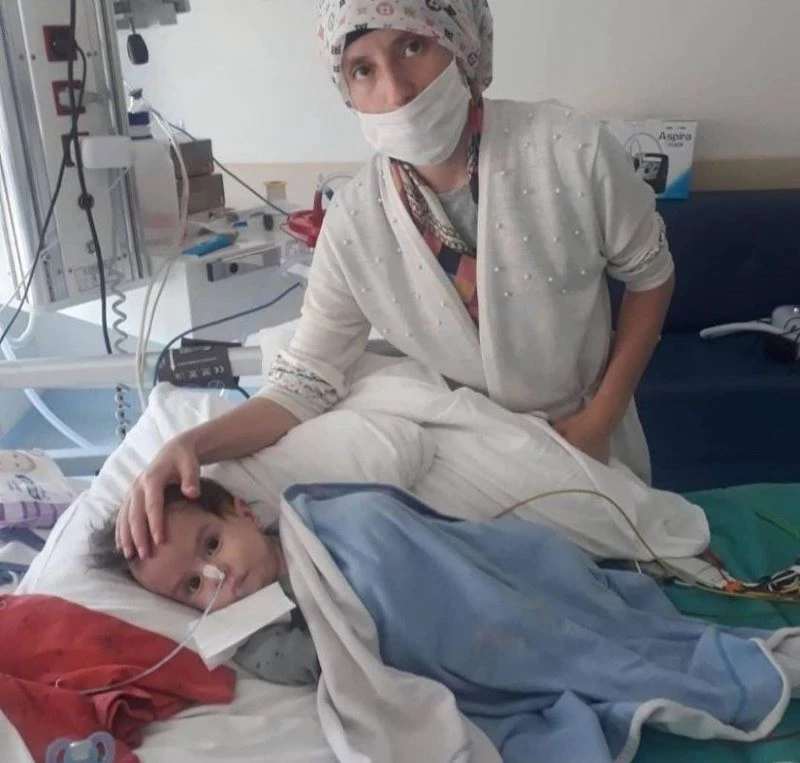 Evlat acısına dayanamayan anne son yolculuğuna uğurlandı
