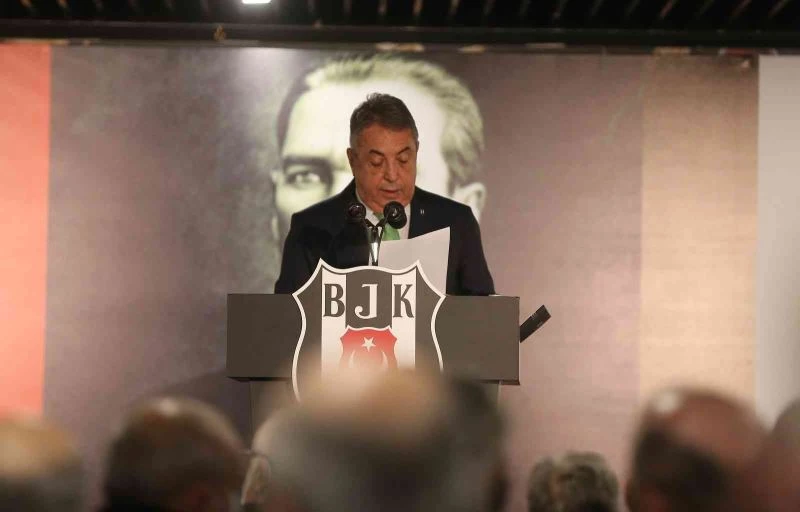 Beşiktaş Eski Başkanı Fikret Orman, Divan Kurulu Toplantısı’na geldi
