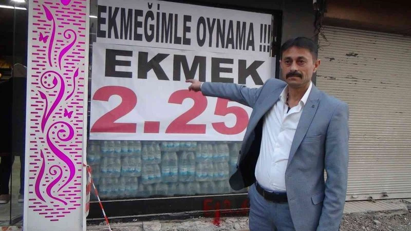 ’Maliyetlere göğüs gerecek gücüm var’ deyip ekmek fiyatına zam yapmadı kapısında kuyruk oldu
