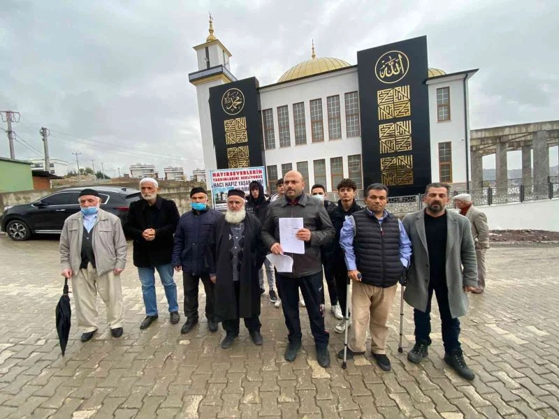 Deniz manzarasını kapatıyor iddiasıyla camiyi mahkemeye verdi
