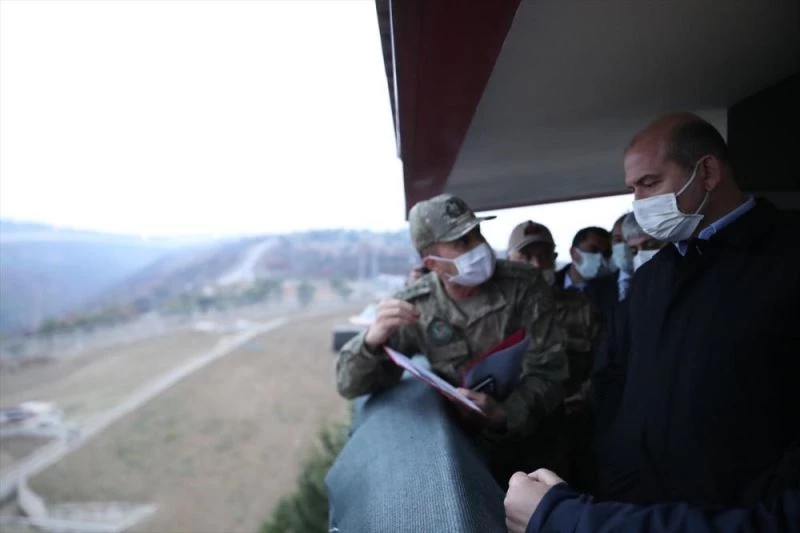 İçişleri Bakanı Soylu, İdlib sınırındaki hudut karakolunu ziyaret etti