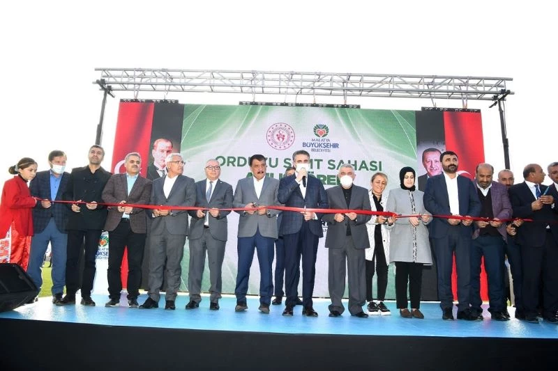 Orduzu sentetik çim sahası düzenlenen törenle hizmete girdi
