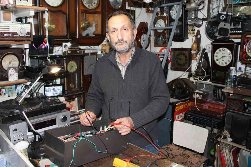 Geçmişin sesini gelecek nesillere aktarıyor
