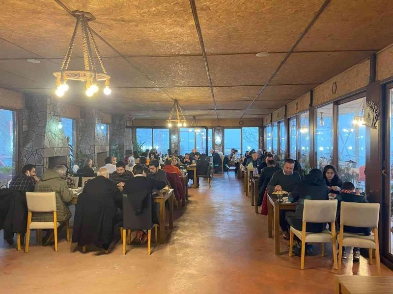 Yedigöller Milli Parkı gezisi renkli görüntülere sahne oldu
