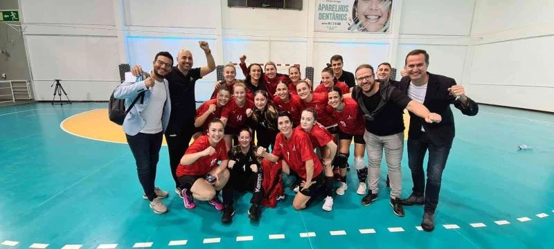 İzmir Büyükşehir Belediyesi Kadın Hentbol Takımı, Portekiz’de turladı
