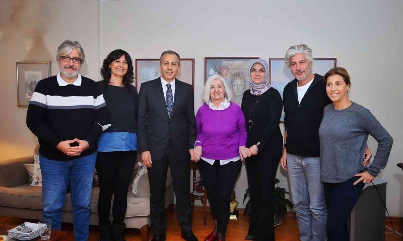 İstanbul Valisi Ali Yerlikaya: “Nejat Baba’yı oğulları ve ailesiyle özlem ile andık”
